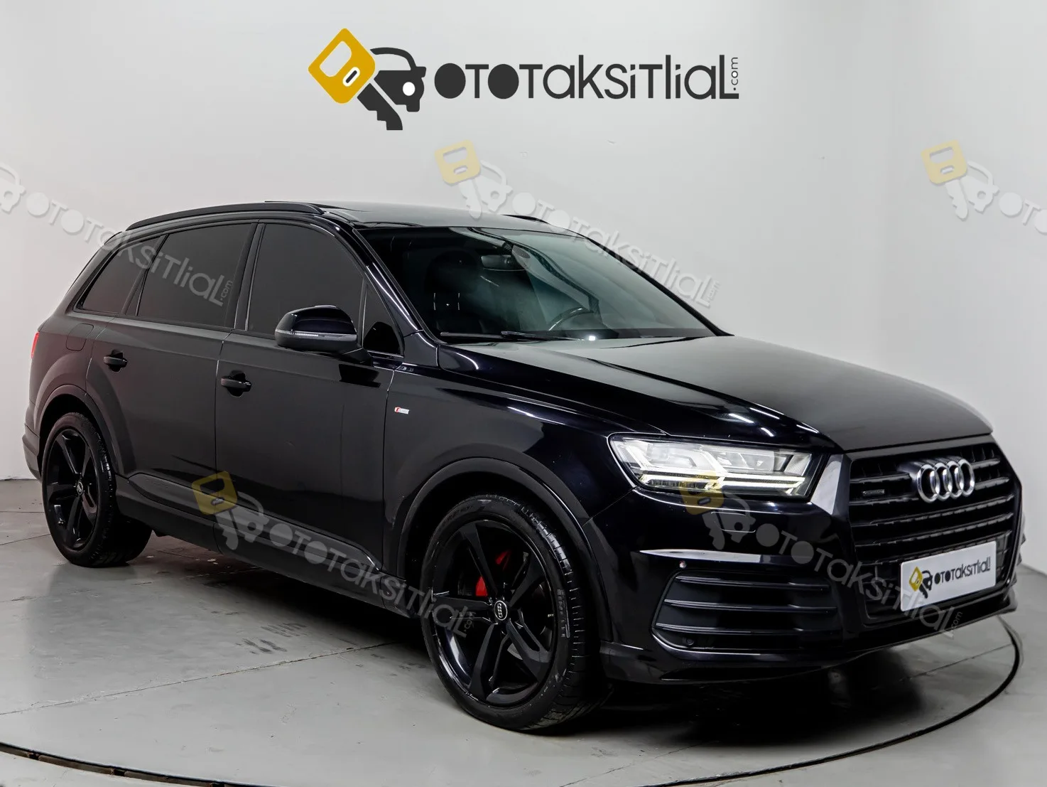 899,999₺  PEŞİNAT İLE 12-24-36 AY TAKSİT İMKANI  2017 MODEL Q7  SUV