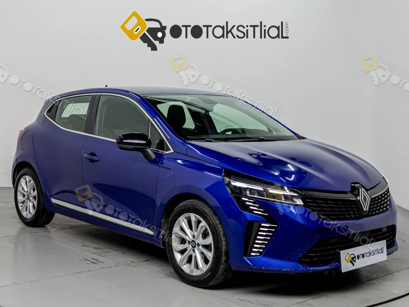 399.999₺  PEŞİNAT İLE 12-24-36 AY TAKSİT İMKANI  RENAULT CLİO  2024 1.0 TCE EVOLİTİOUN